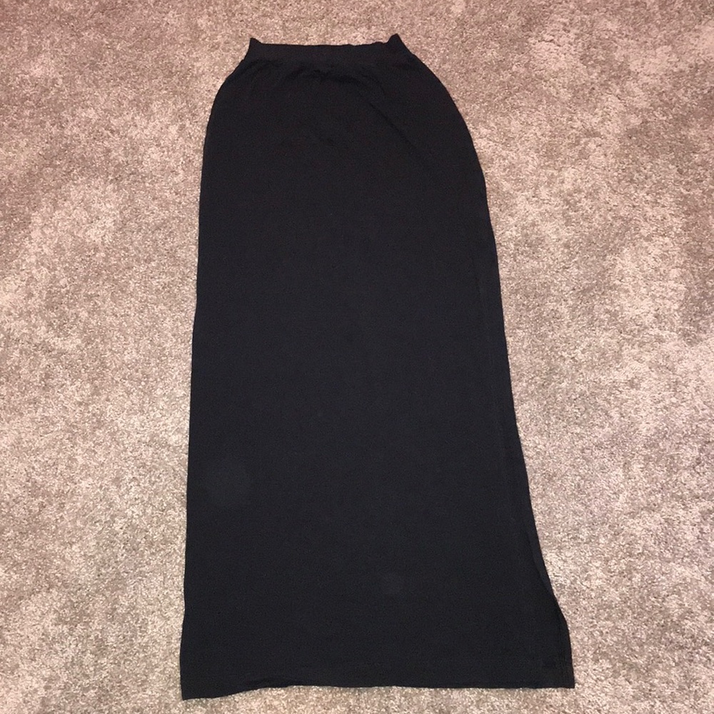 Splendid Maxi Skirt with side slit (Barely worn)